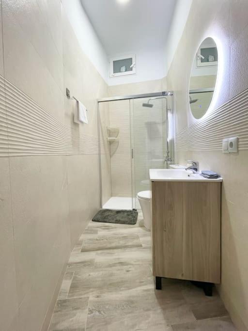 Cerca Del Centro Y Luminoso Apartman Madrid Kültér fotó